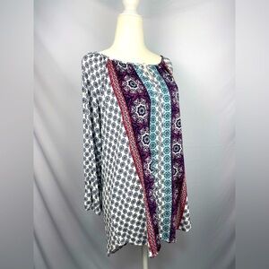 Absolutely Famous medallion print tunic top women’s size M